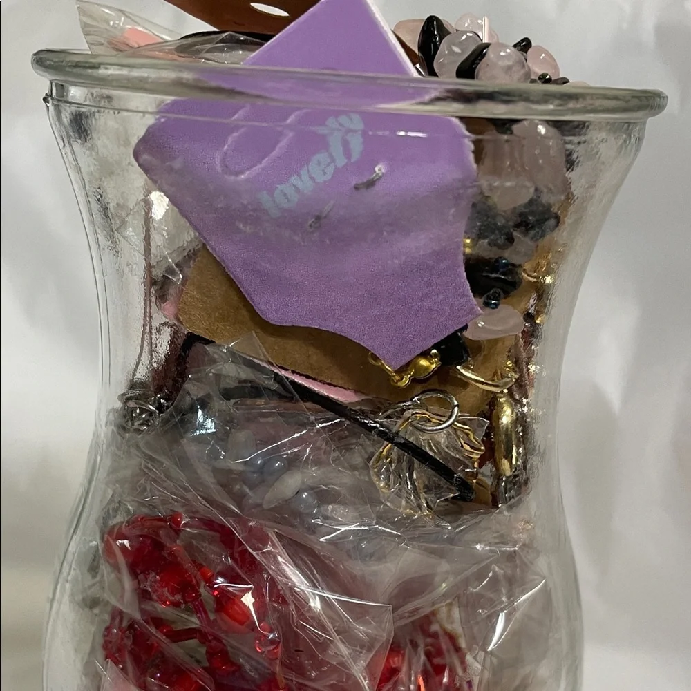 Assorted NWT Jewelry in Glass Vase - Picture 9 of 14